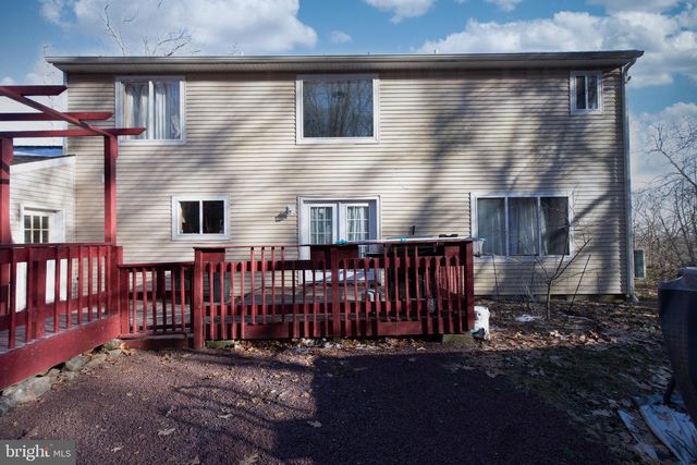 27 BRUNSWICK DR, Mount Pocono, PA 18344