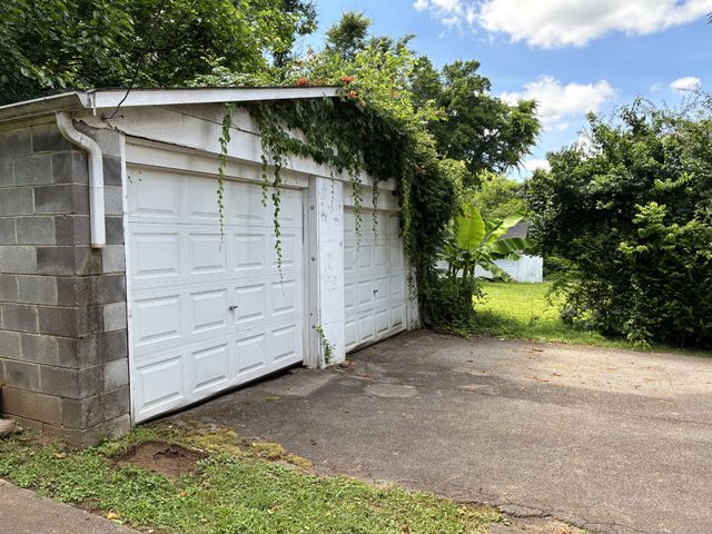 1416 Greenland Ave, Nashville, TN 37216