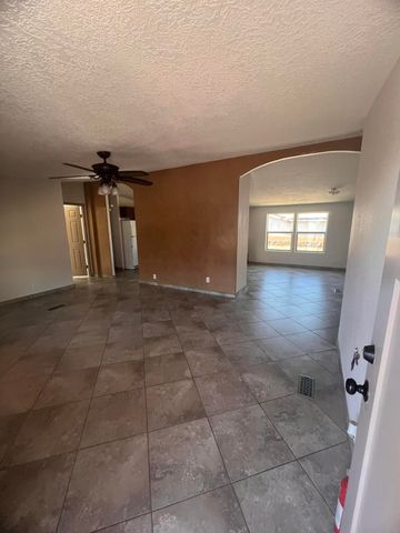2713 Barcelona Road SW, Albuquerque, NM 87105