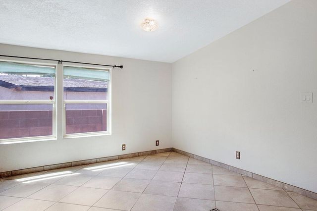 2713 Barcelona Road SW, Albuquerque, NM 87105