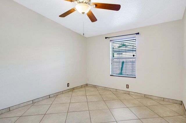 2713 Barcelona Road SW, Albuquerque, NM 87105