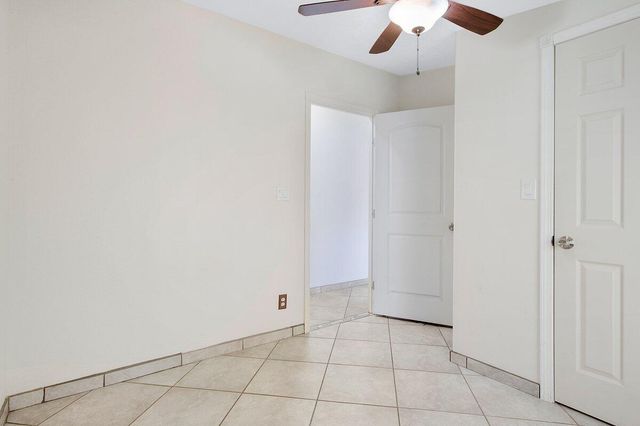 2713 Barcelona Road SW, Albuquerque, NM 87105