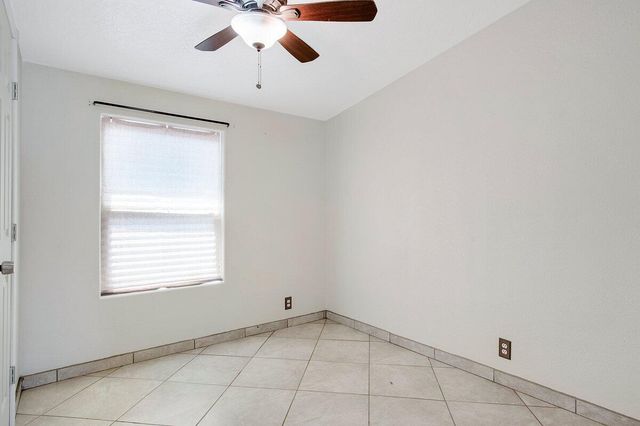 2713 Barcelona Road SW, Albuquerque, NM 87105