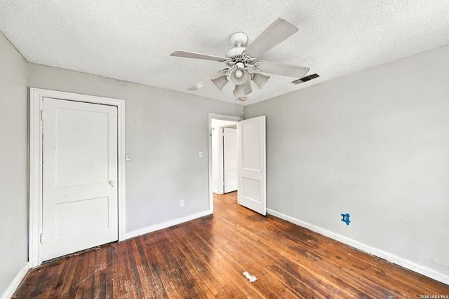 146 Zilla St, San Antonio, TX 78212