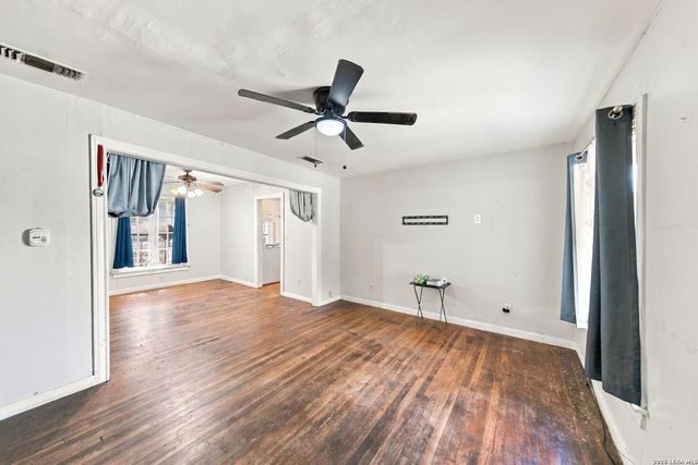 146 Zilla St, San Antonio, TX 78212