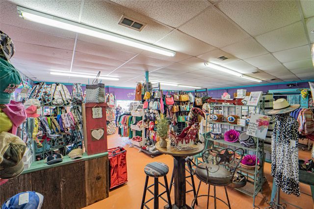 3402 W Walker Street, Breckenridge, TX 76424