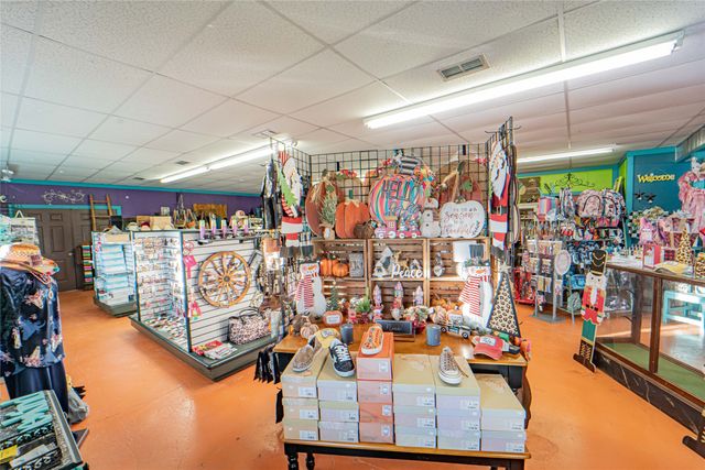 3402 W Walker Street, Breckenridge, TX 76424