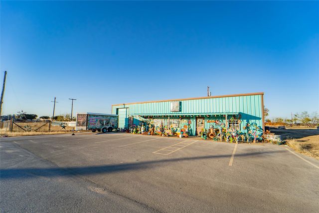 3402 W Walker Street, Breckenridge, TX 76424