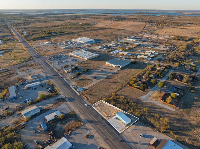 3402 W Walker Street, Breckenridge, TX 76424