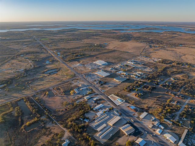 3402 W Walker Street, Breckenridge, TX 76424