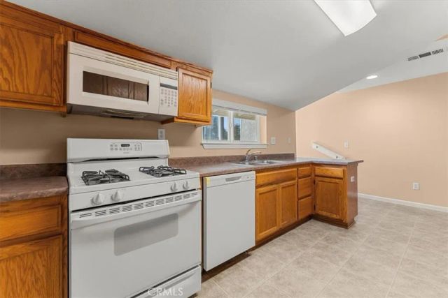 5 Gurnsey Avenue, Red Bluff, CA 96080