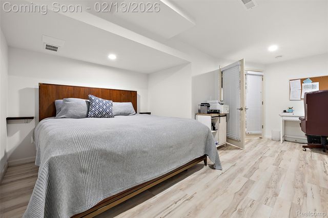 4201 Kent Road, Royal Oak, MI 48073