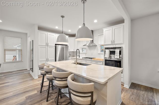 4201 Kent Road, Royal Oak, MI 48073