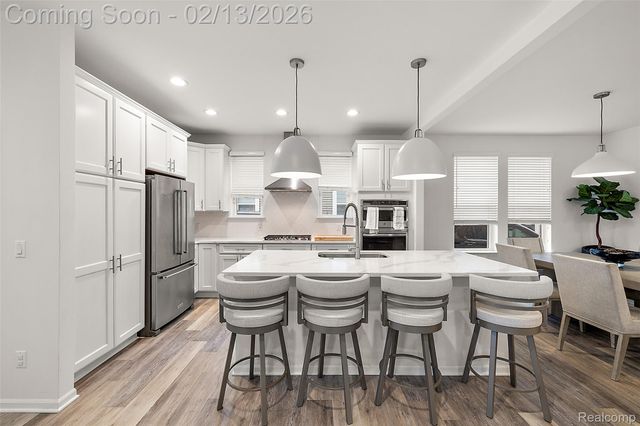 4201 Kent Road, Royal Oak, MI 48073