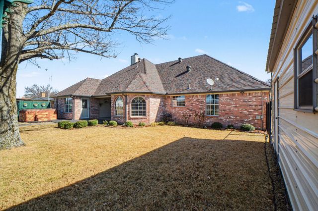 2811 Gilmer Street, Caddo Mills, TX 75135