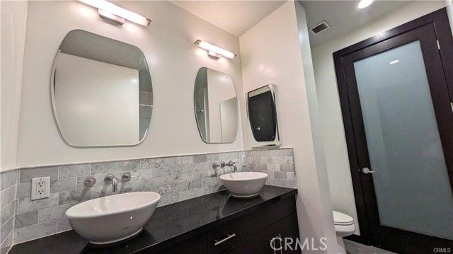 655 S Hope Street 806, Los Angeles, CA 90017