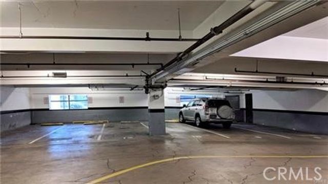 655 S Hope Street 806, Los Angeles, CA 90017