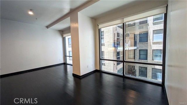 655 S Hope Street 806, Los Angeles, CA 90017