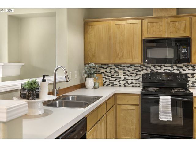 20578 Nw SEDONA Ln, Beaverton, OR 97006