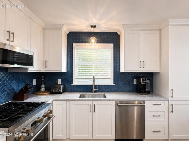 300 Coolidge Avenue, Ortley Beach, NJ 08751