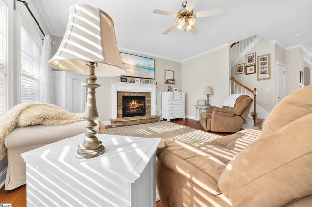 190 Raven Falls Lane, Simpsonville, SC 29681