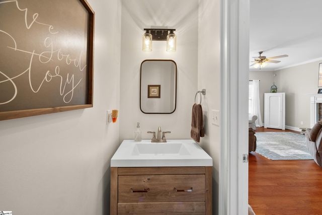 190 Raven Falls Lane, Simpsonville, SC 29681