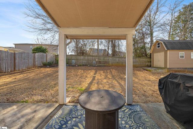 190 Raven Falls Lane, Simpsonville, SC 29681