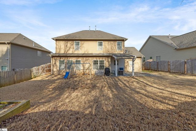 190 Raven Falls Lane, Simpsonville, SC 29681