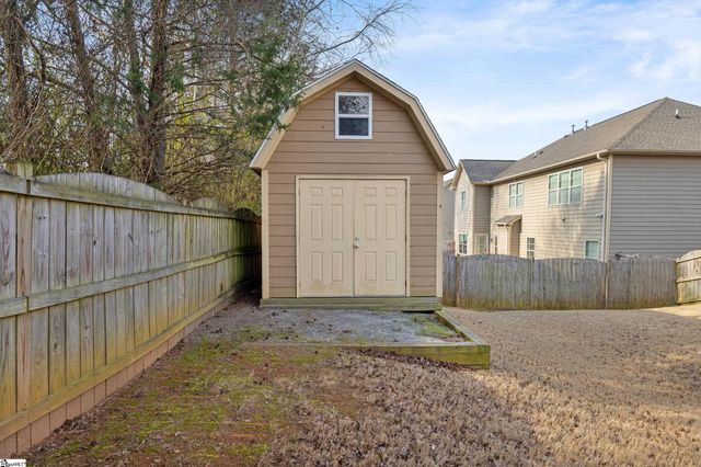 190 Raven Falls Lane, Simpsonville, SC 29681