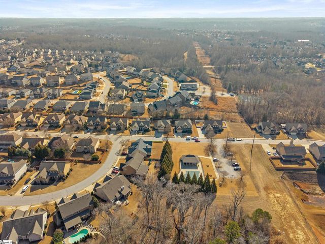 190 Raven Falls Lane, Simpsonville, SC 29681