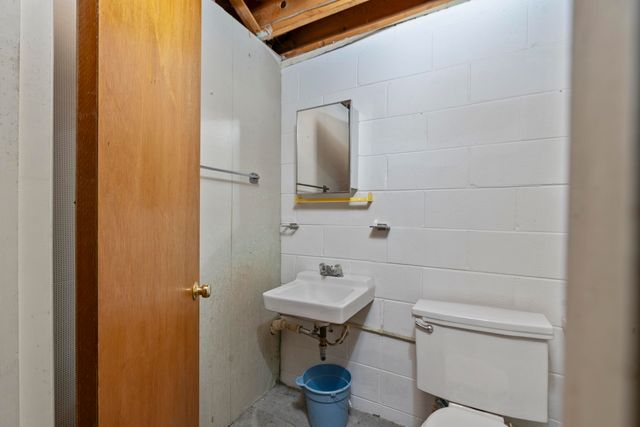 208 GEORGE ST, Staunton, VA 24401