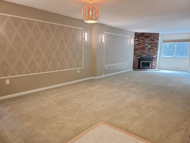 100 Captain Eames Cir 100, Ashland, MA 01721