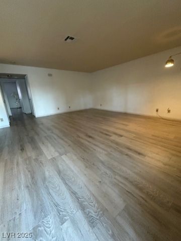 1321 Keifer Lane 101, Las Vegas, NV 89128