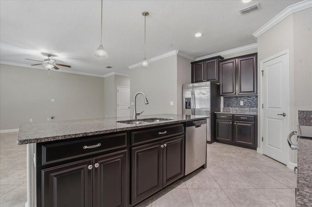 1695 LUDINGTON AVENUE, Wesley Chapel, FL 33543