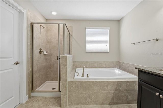 1695 LUDINGTON AVENUE, Wesley Chapel, FL 33543