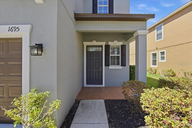 1695 LUDINGTON AVENUE, Wesley Chapel, FL 33543