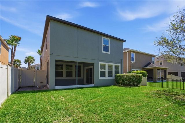 1695 LUDINGTON AVENUE, Wesley Chapel, FL 33543