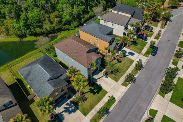 1695 LUDINGTON AVENUE, Wesley Chapel, FL 33543