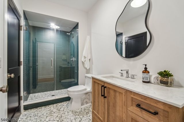 6 Deal Ln, Livingston Twp., NJ 07039