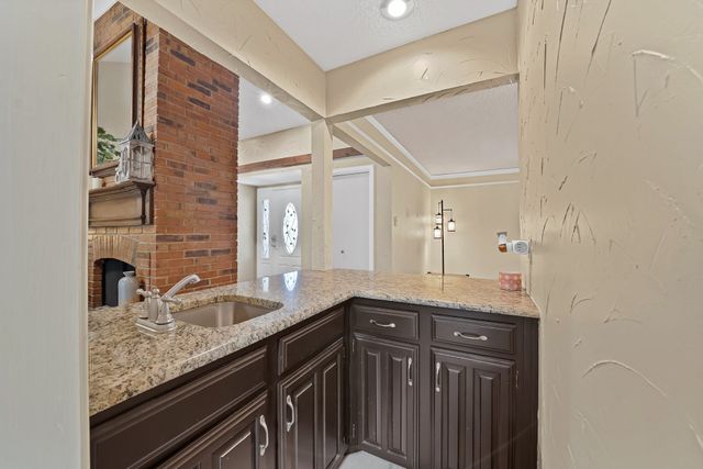 1818 Sara Lane, Richardson, TX 75081
