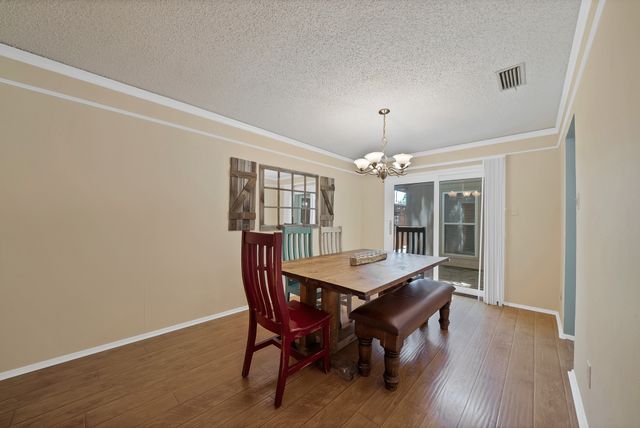 1818 Sara Lane, Richardson, TX 75081
