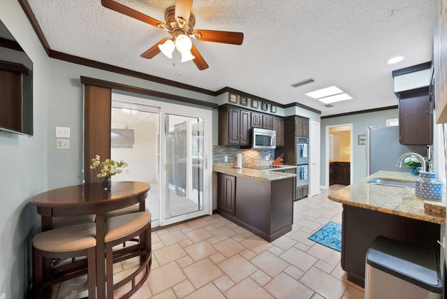 1818 Sara Lane, Richardson, TX 75081