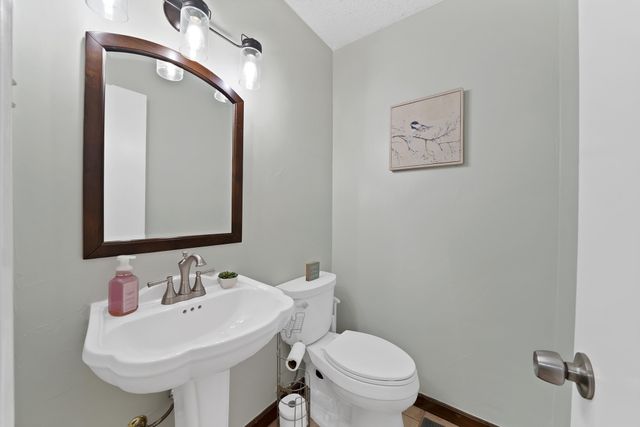 1818 Sara Lane, Richardson, TX 75081