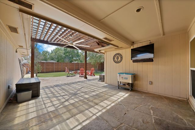 1818 Sara Lane, Richardson, TX 75081