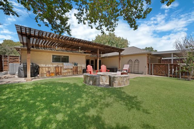1818 Sara Lane, Richardson, TX 75081