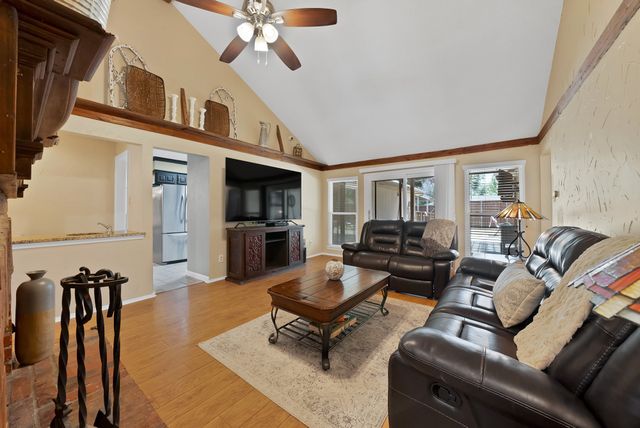 1818 Sara Lane, Richardson, TX 75081