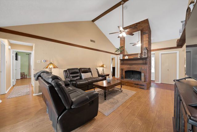1818 Sara Lane, Richardson, TX 75081
