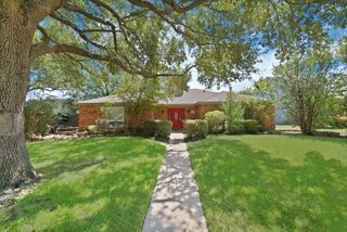 1818 Sara Lane, Richardson, TX 75081