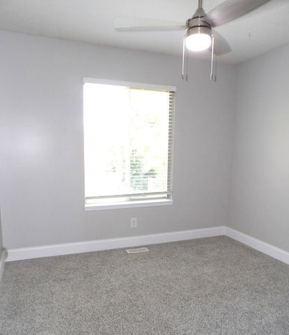 2218 E Tall Tree Rd, Derby, KS 67037