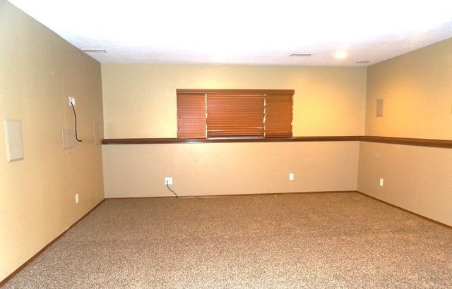 2218 E Tall Tree Rd, Derby, KS 67037